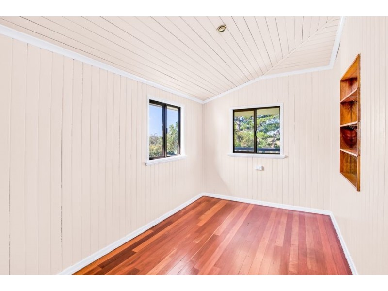 12 Cox Road, Southside QLD 4570