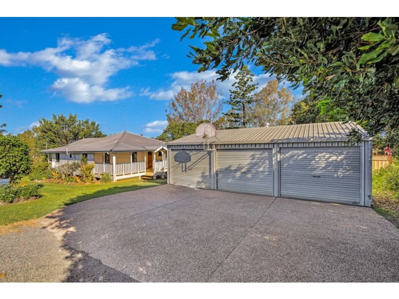 12 Cox Road, Southside QLD 4570