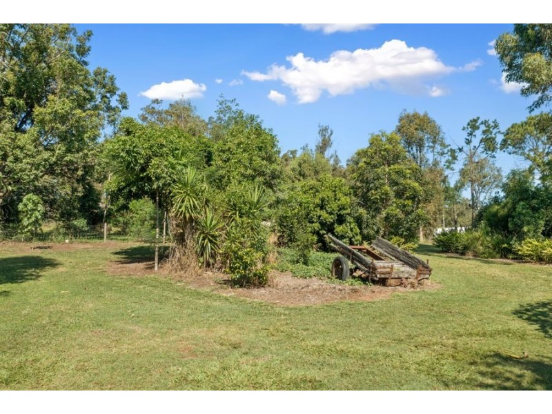 99 Long Road, Pie Creek QLD 4570