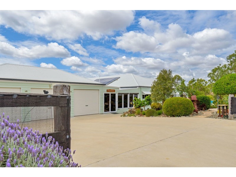 3 Fulton St, Goomeri QLD 4601