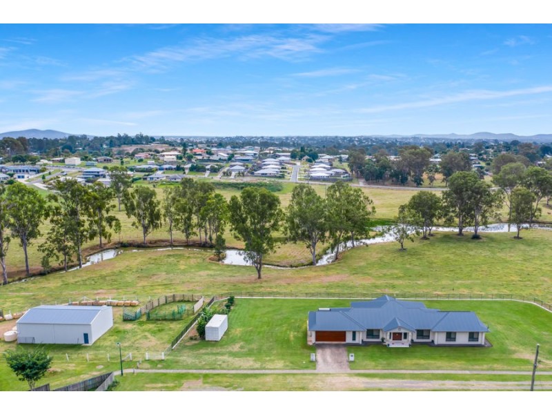 1 Yorkdale Lane, Jones Hill QLD 4570