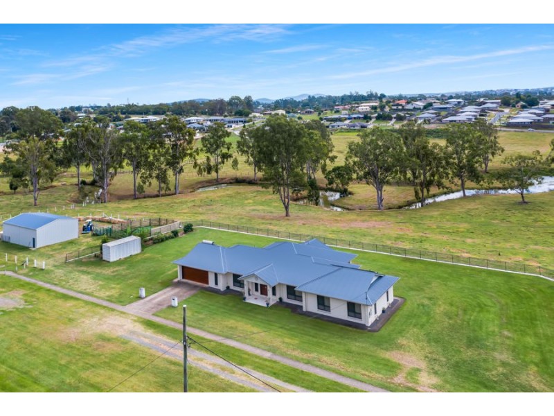 1 Yorkdale Lane, Jones Hill QLD 4570