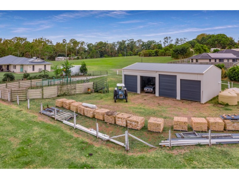1 Yorkdale Lane, Jones Hill QLD 4570