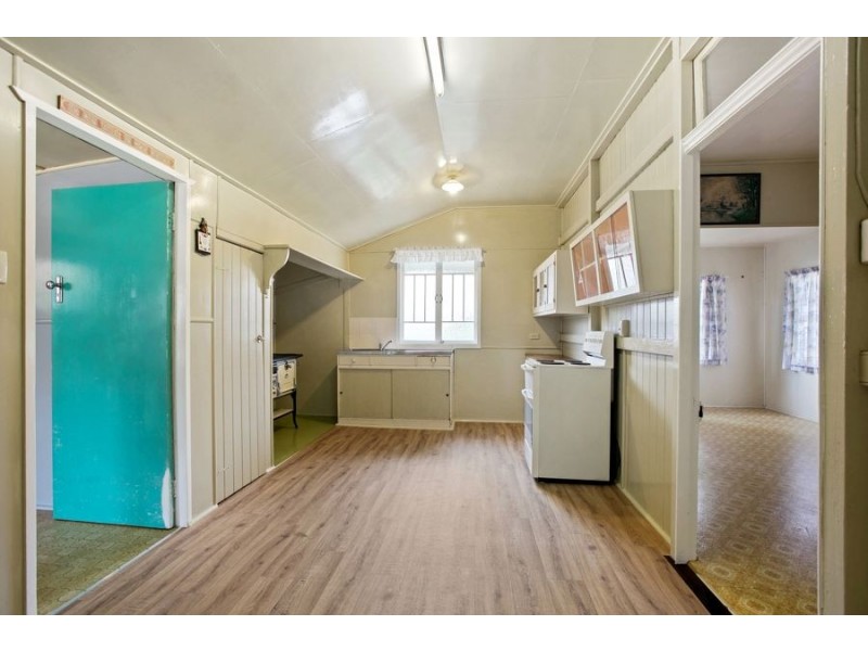 13 Barnes Street, Goomeri QLD 4601