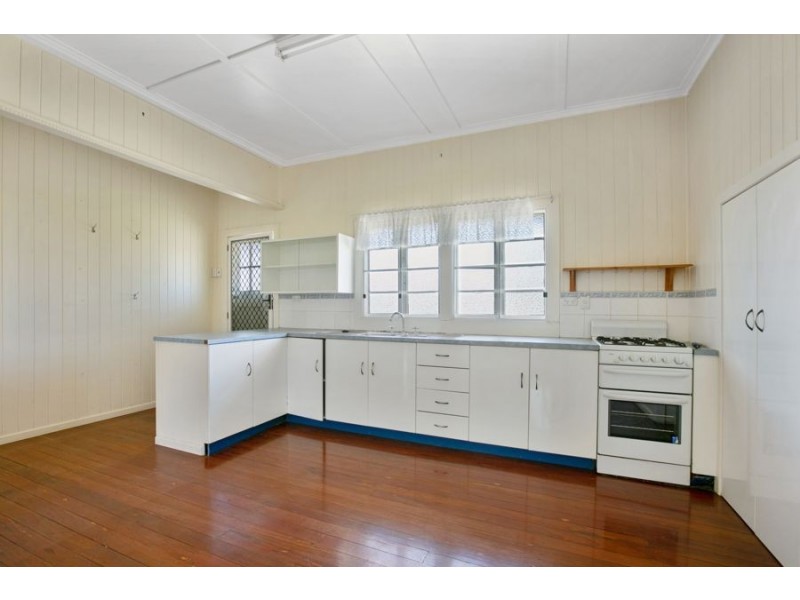 32 Barnes Street, Goomeri QLD 4601