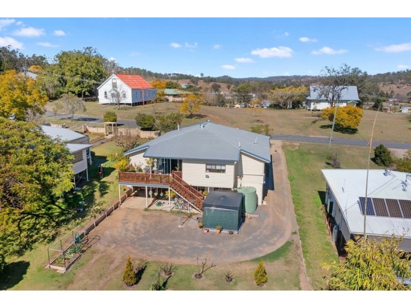 14 Hodge Street, Goomeri QLD 4601