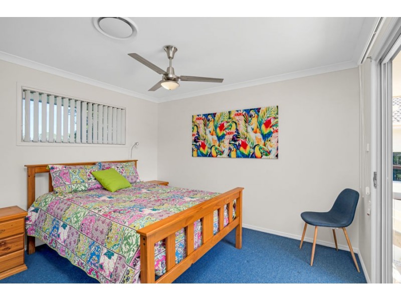 Unit 3  26 Esplanade, Tin Can Bay QLD 4580