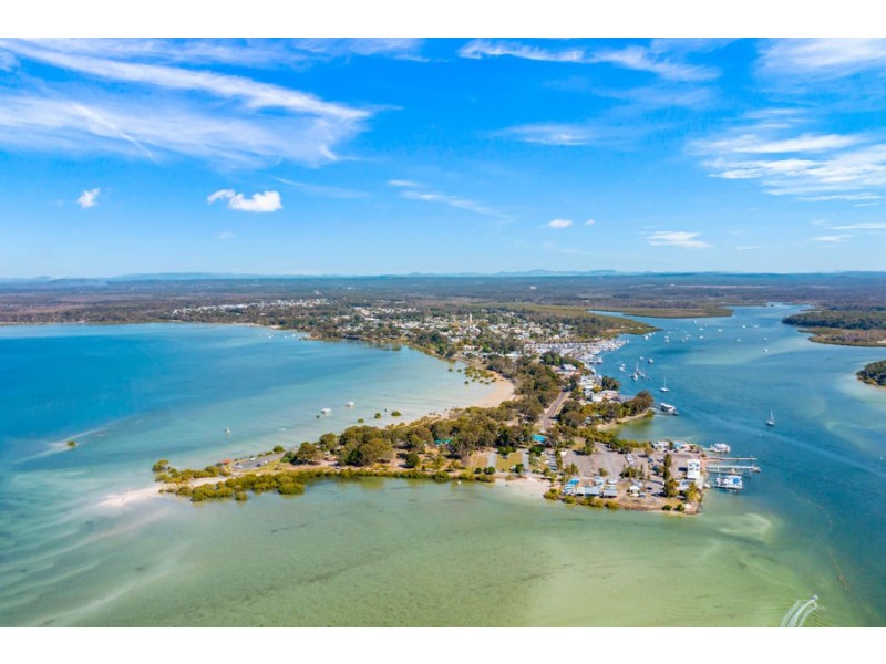 Unit 3  26 Esplanade, Tin Can Bay QLD 4580