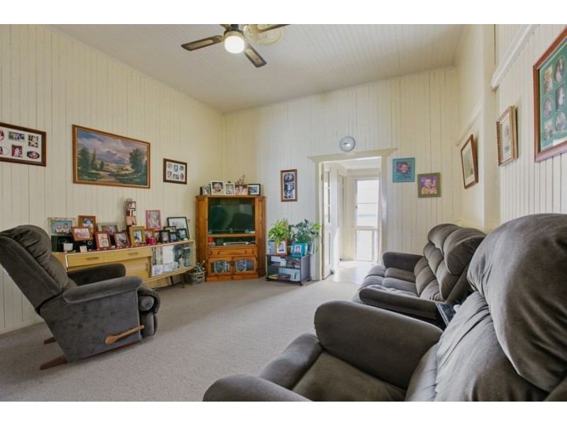 9 Barnes Street, Goomeri QLD 4601