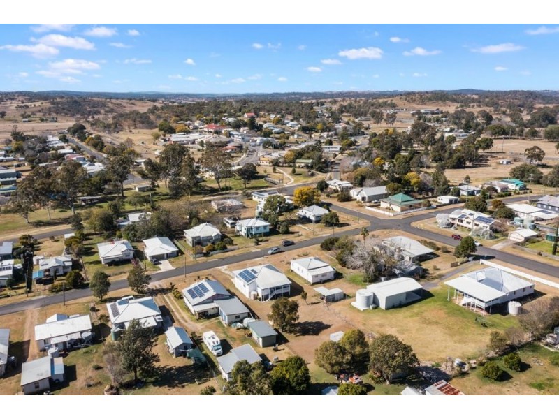 9 Barnes Street, Goomeri QLD 4601