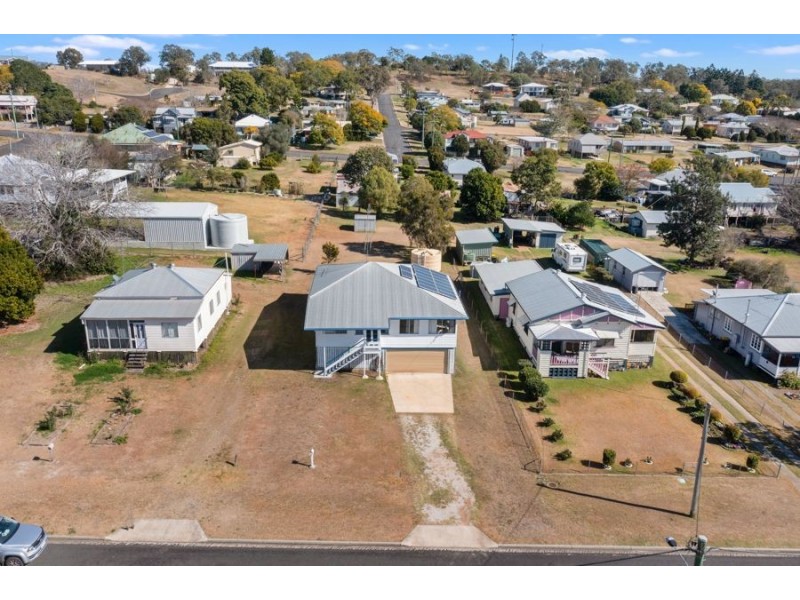 9 Barnes Street, Goomeri QLD 4601