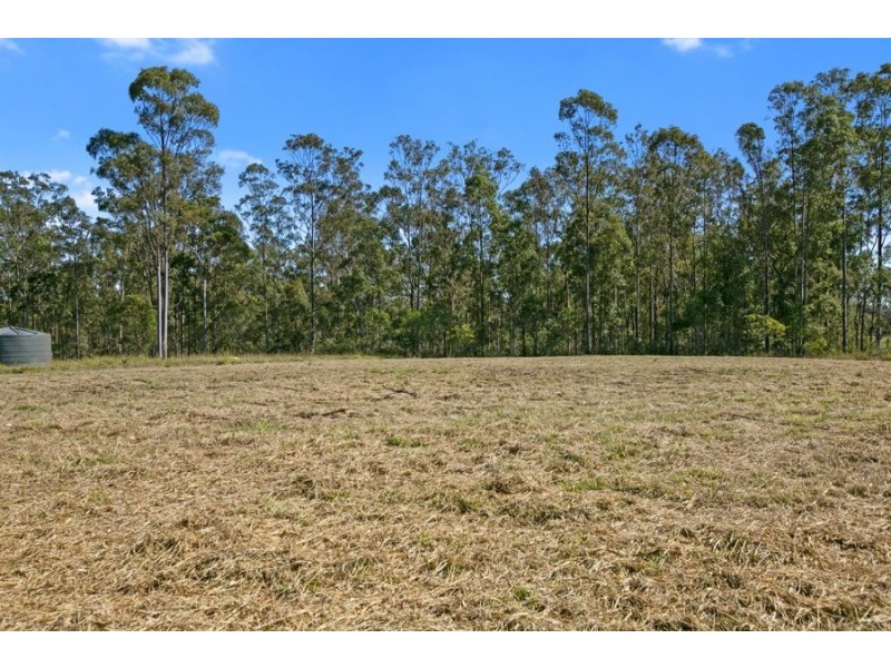 6 Cloey Road, Tamaree QLD 4570
