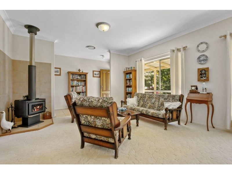 43 Anne Marie Road, Chatsworth QLD 4570