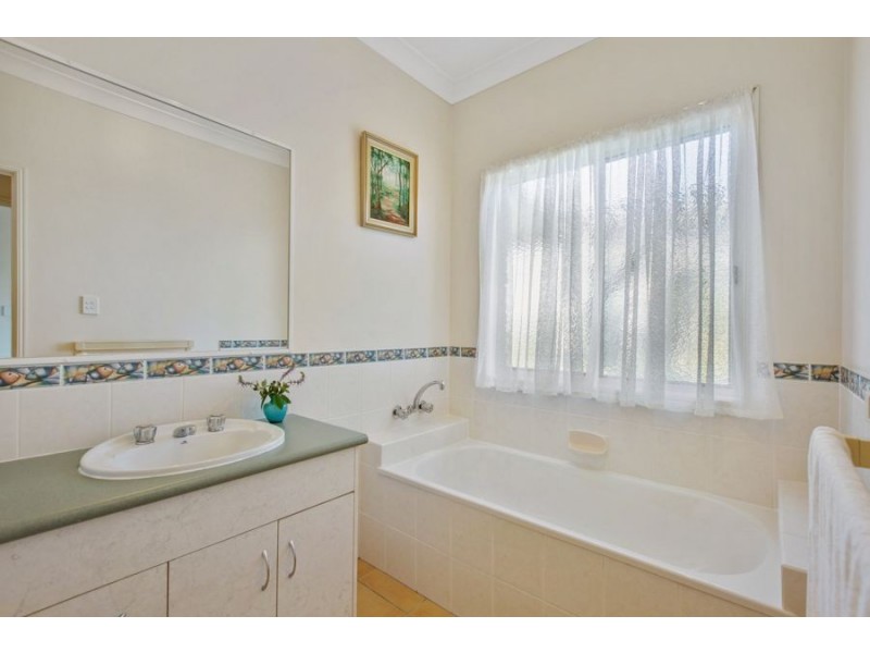 43 Anne Marie Road, Chatsworth QLD 4570