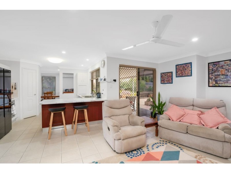 3 Bushland Drive, Southside QLD 4570