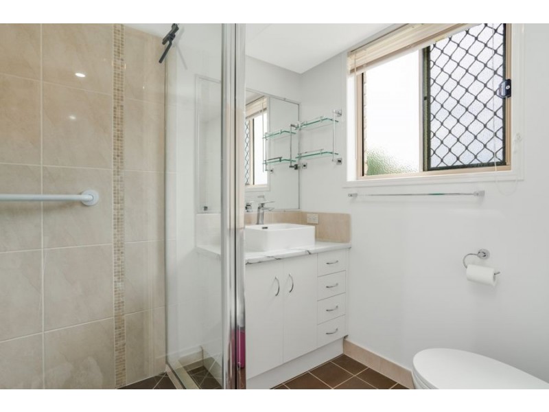 3 Bushland Drive, Southside QLD 4570