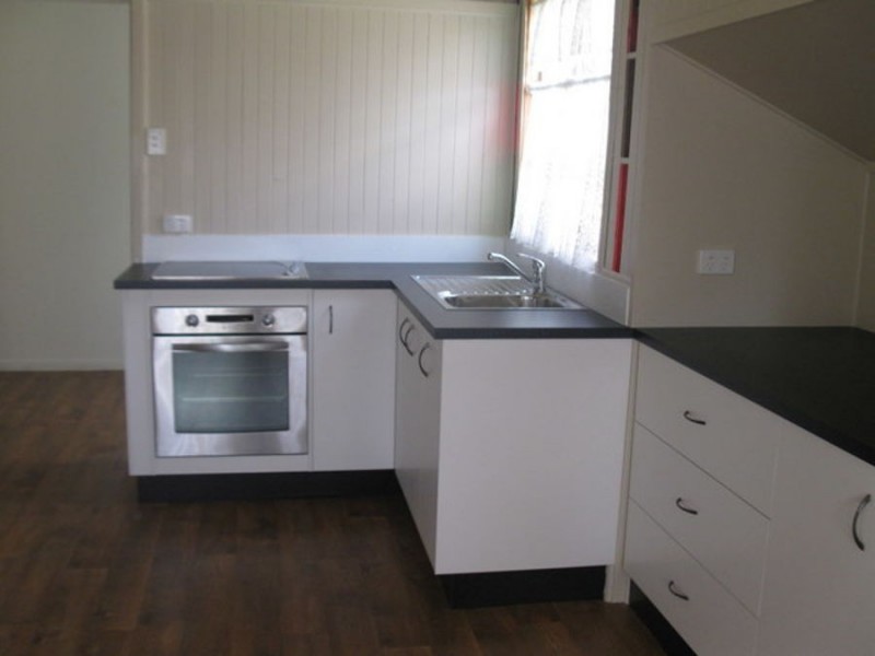 7-9 Maudsley Street, Goomeri QLD 4601