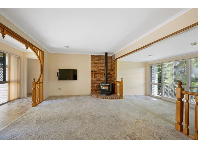 7 Woolgar Road, Southside QLD 4570