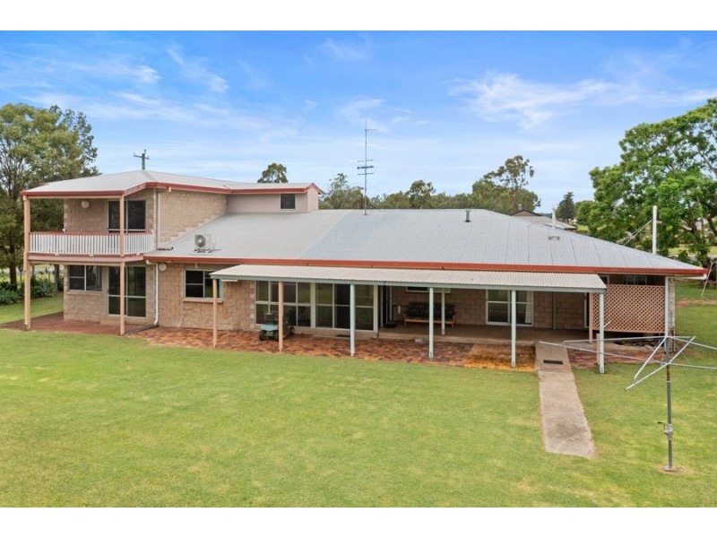 10 Houghton Street, Murgon QLD 4605