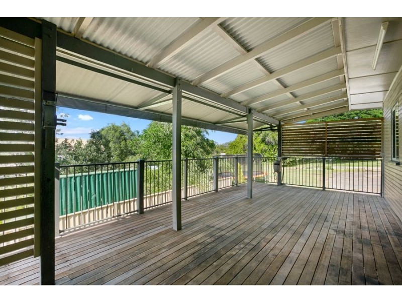 12 Hodge Street, Goomeri QLD 4601