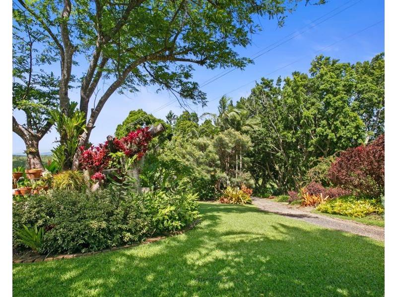 Canina QLD 4570