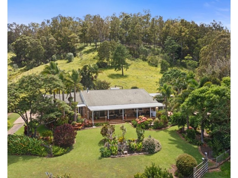 Canina QLD 4570