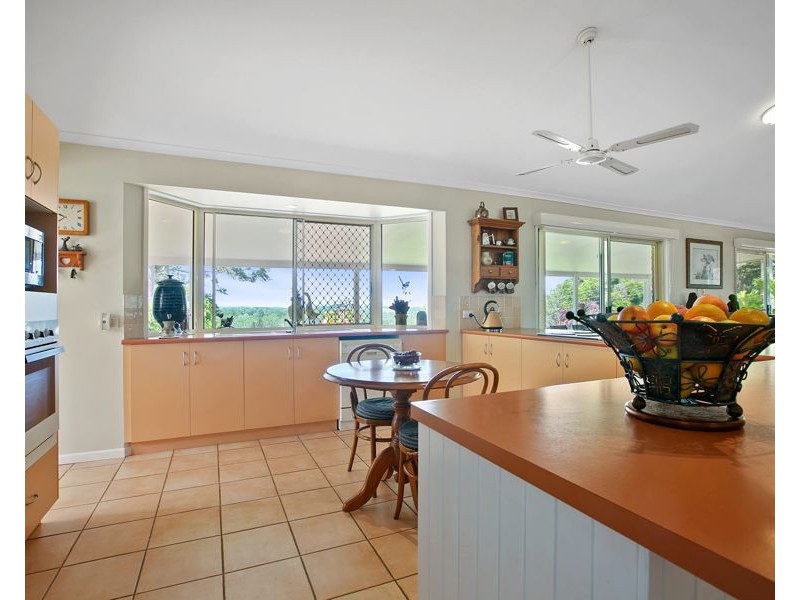 Canina QLD 4570