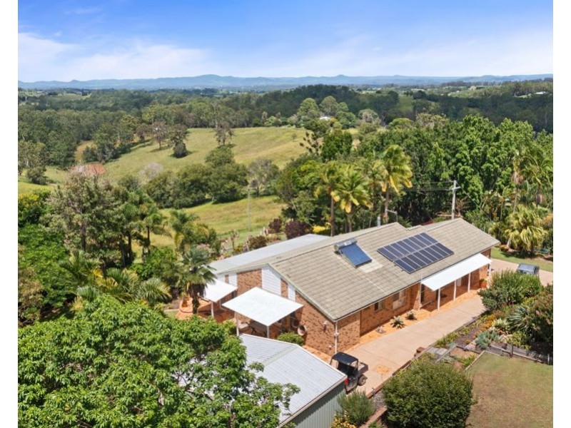 Canina QLD 4570