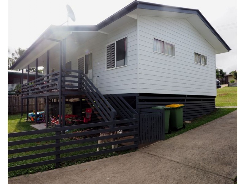 4 Loder Street, Southside QLD 4570