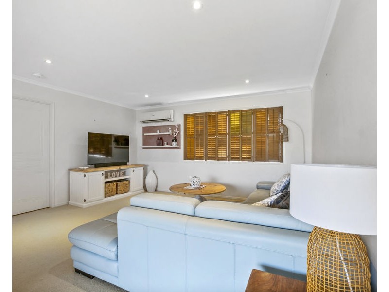 5 Inverness Street, Southside QLD 4570