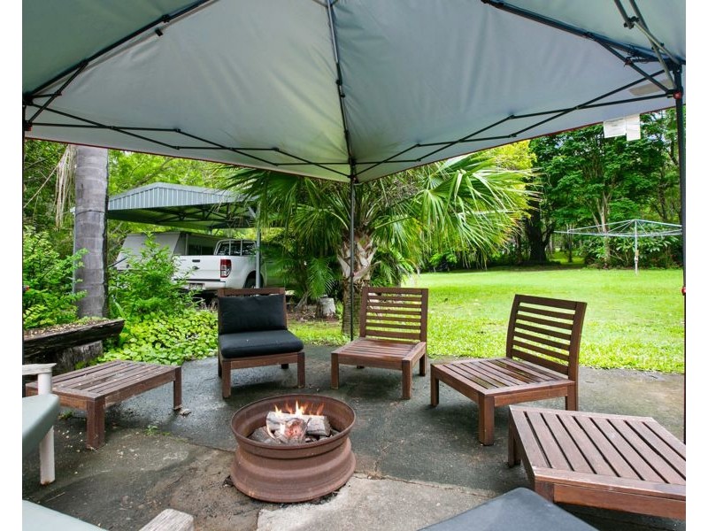 309 Eel Creek Road, Pie Creek QLD 4570