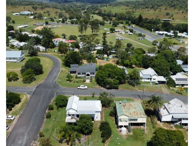 10 Hodge Street, Goomeri QLD 4601