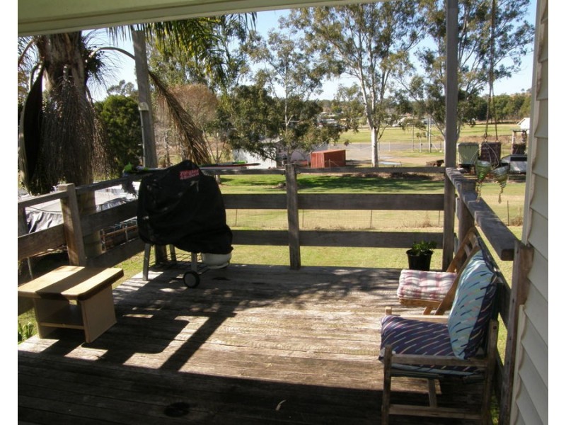 36 Barnes St, Goomeri QLD 4601