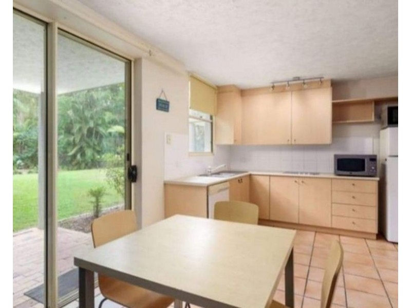Unit 18,  15 Rainbow Shores Drive, Rainbow Beach QLD 4581