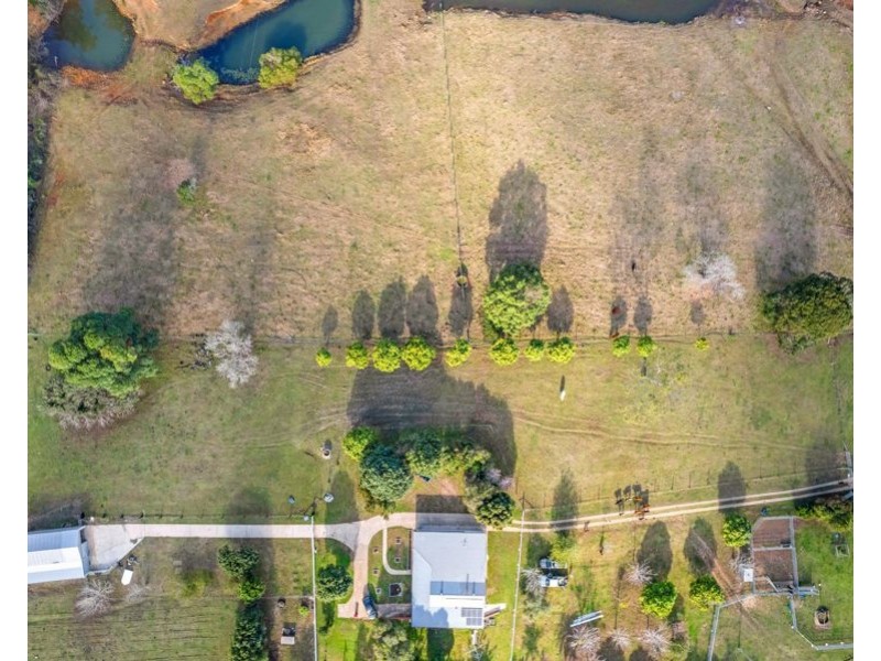 84 Allen Road, Chatsworth QLD 4570