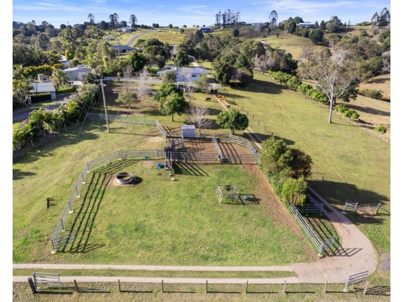 84 Allen Road, Chatsworth QLD 4570