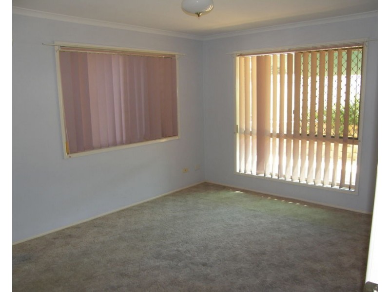 42 Barnes Street, Goomeri QLD 4601