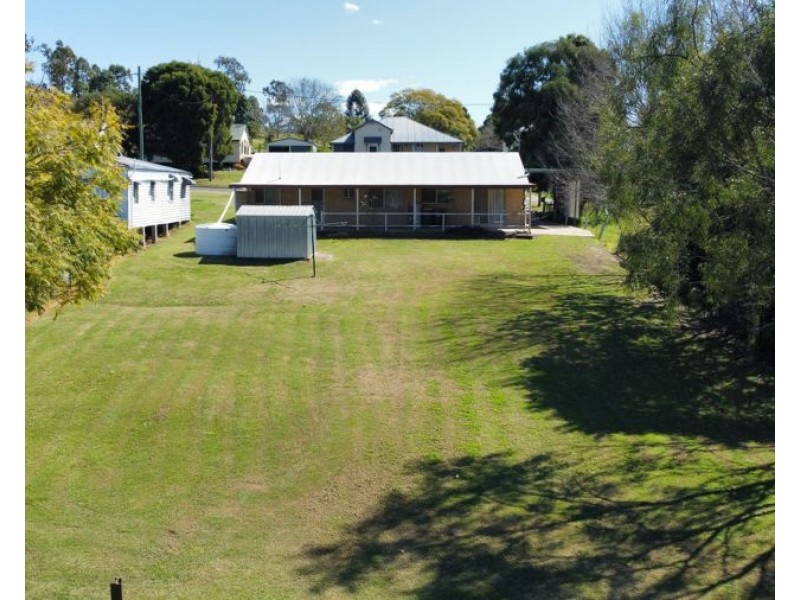 42 Barnes Street, Goomeri QLD 4601