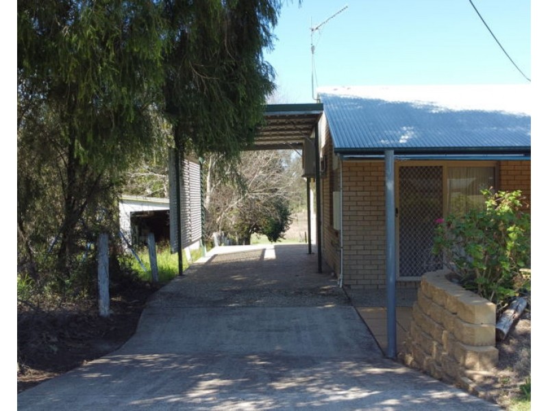 42 Barnes Street, Goomeri QLD 4601