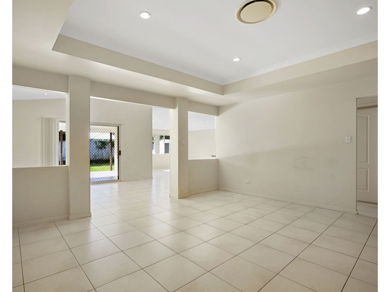 73 Gympie View Drive, Southside QLD 4570