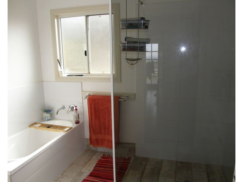 132 Smiths Road, Tablelands QLD 4605