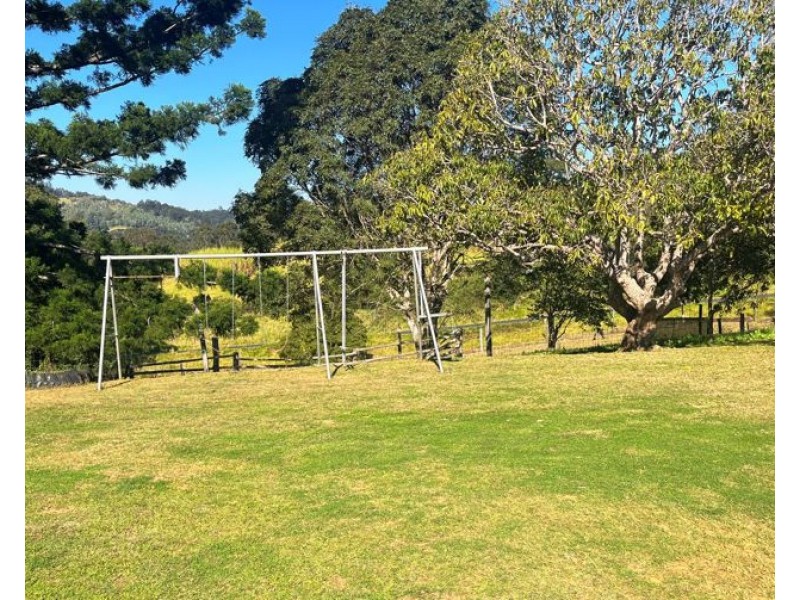 721 Old Goomboorian Road, Veteran QLD 4570