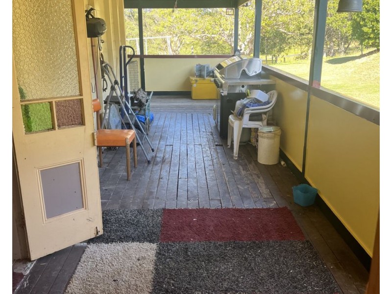 721 Old Goomboorian Road, Veteran QLD 4570