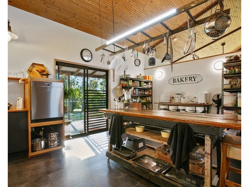 27 Boundary Road, Mungar QLD 4650