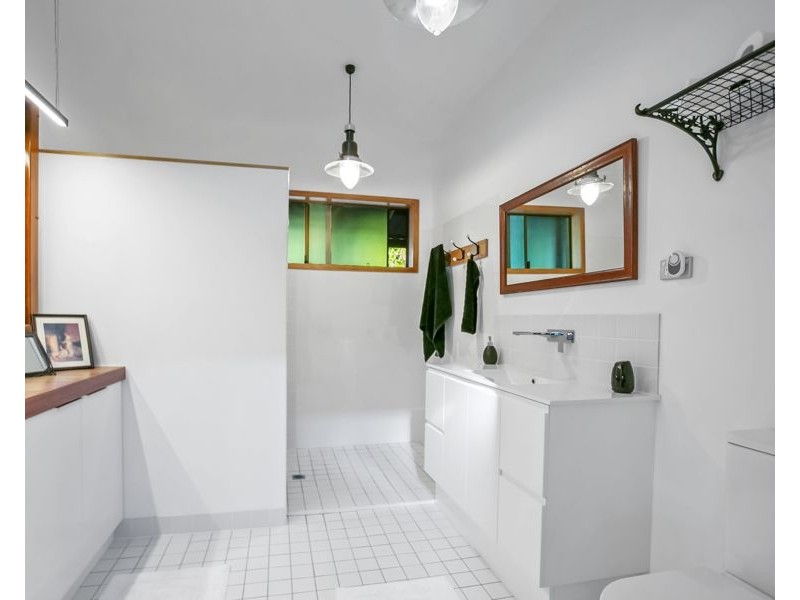 27 Boundary Road, Mungar QLD 4650