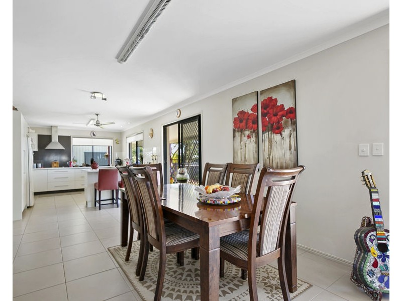 51 Panorama Drive, The Dawn QLD 4570