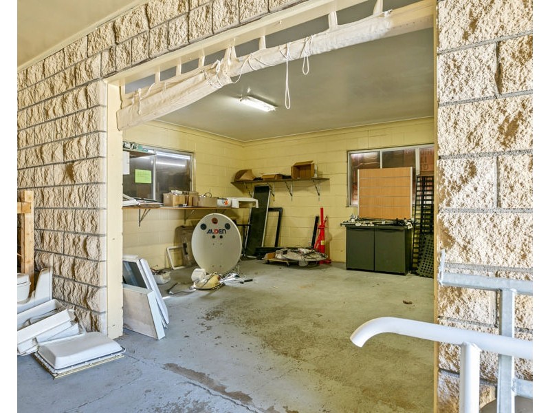 22-24 Hall Road, Glanmire QLD 4570