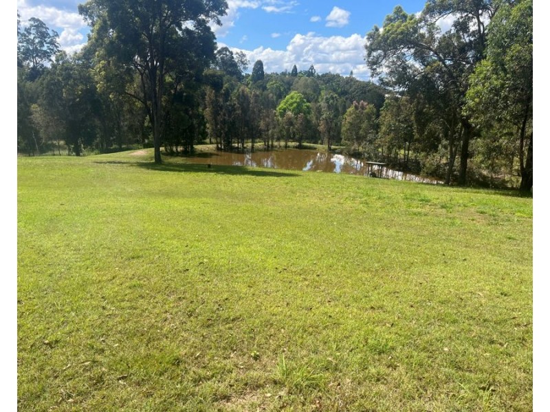 37 Old Veteran Road, Veteran QLD 4570