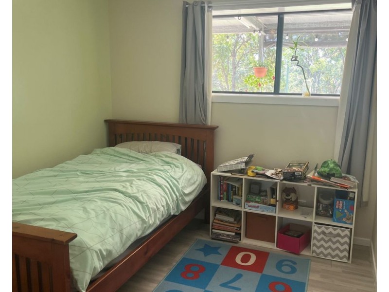 37 Old Veteran Road, Veteran QLD 4570