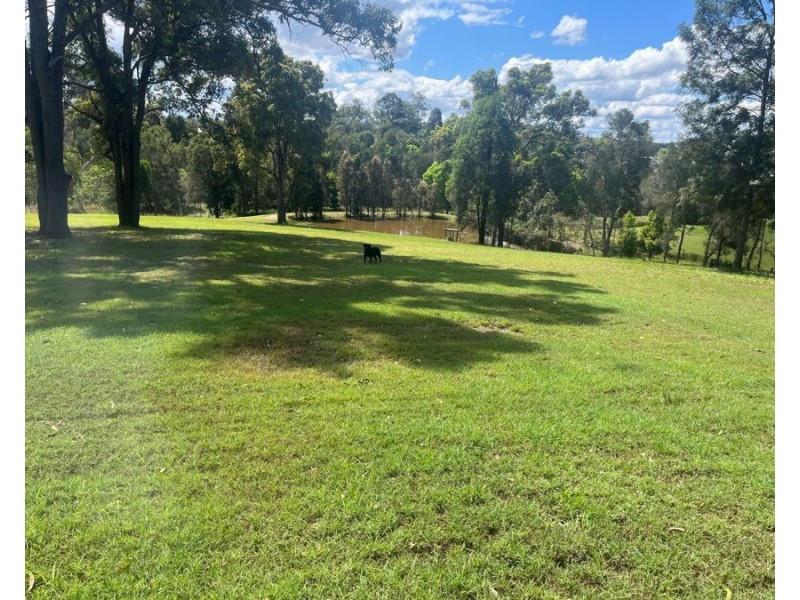 37 Old Veteran Road, Veteran QLD 4570